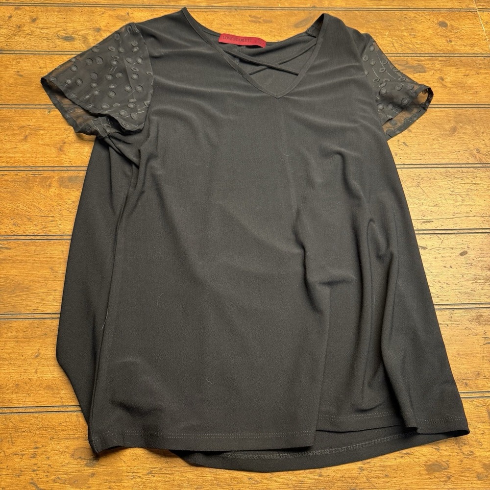 Love Scarlett Women's Black Top Blouse Half Sleeve Sheer Cut Out‎ Size Medium